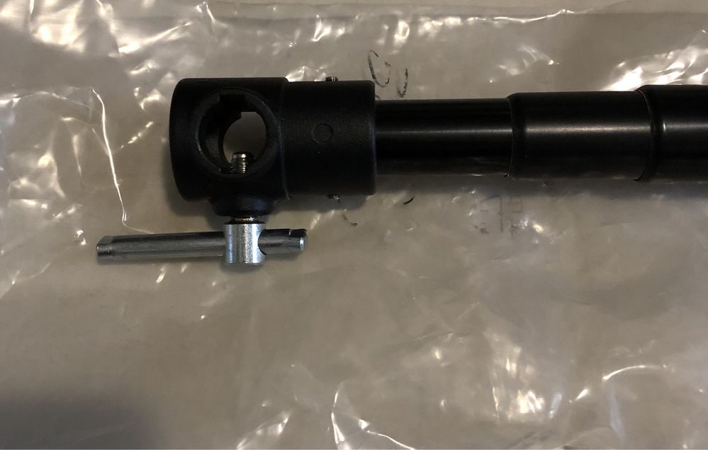 Manfrotto 272B. Телескопическая перекладина.