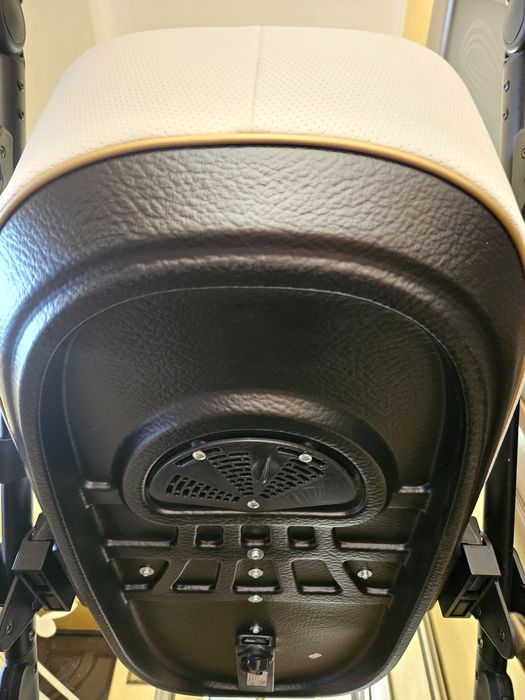 Коляска Adamex Cristiano CR-300 2 в 1