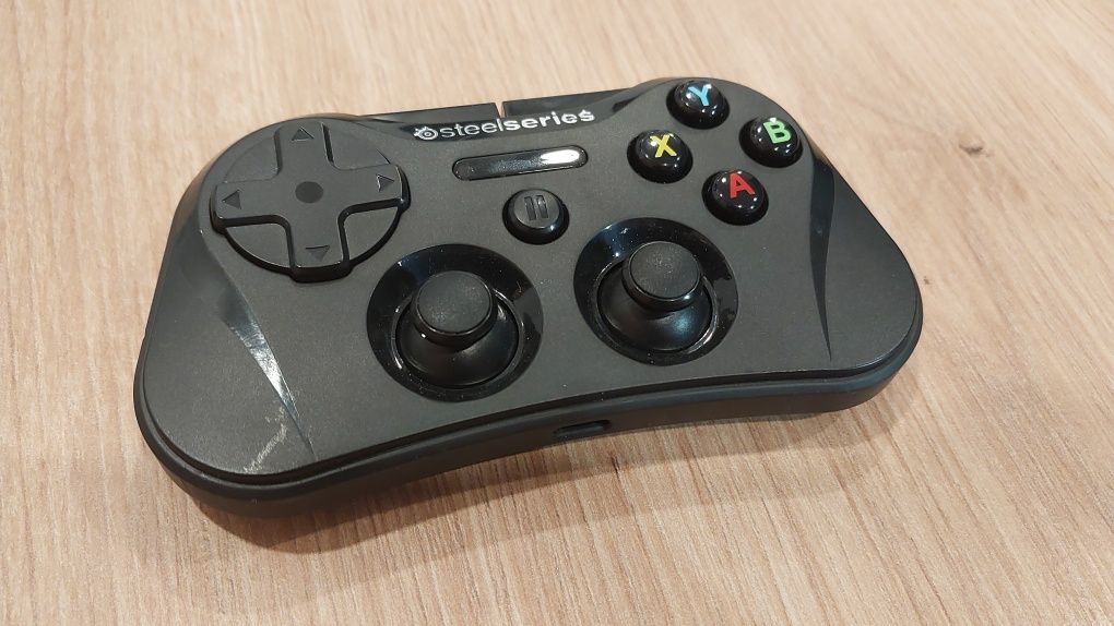 PAD STEELSERIES stratus mini