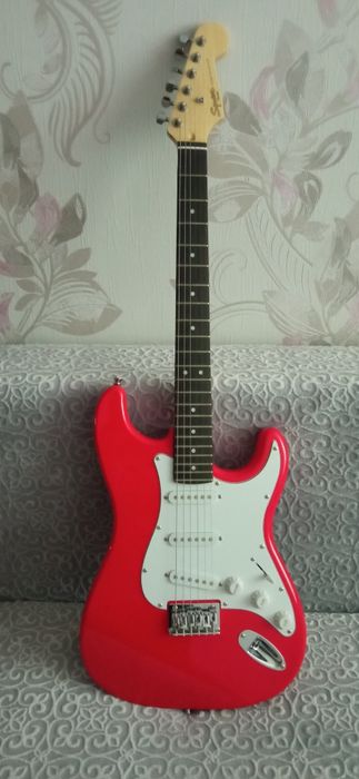 Електрогітара Squier Debut Stratocaster Red