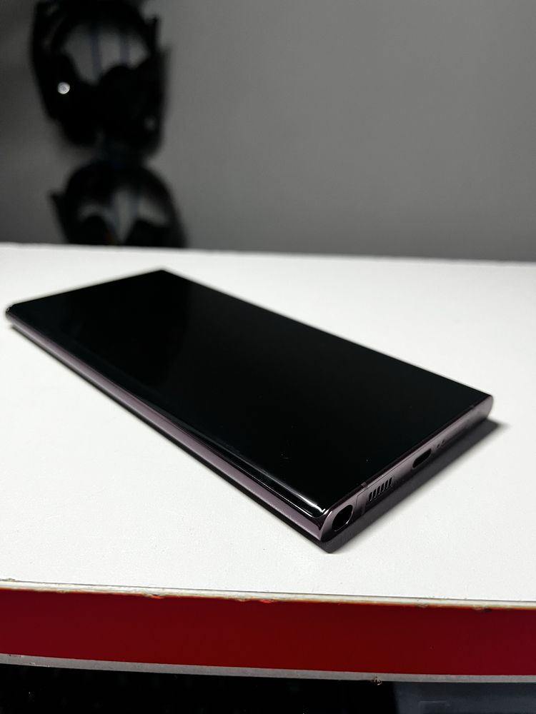Телефон Samsung Galaxy S22 Ultra 8/128gb DEMO