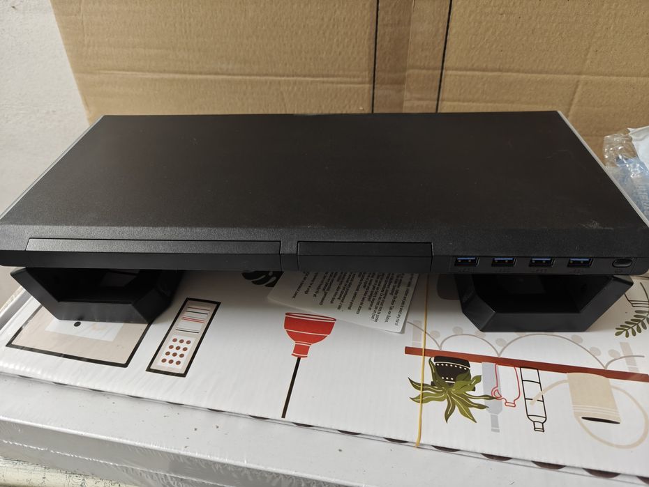 Suporte Monitor USB e RGB Mars Gaming