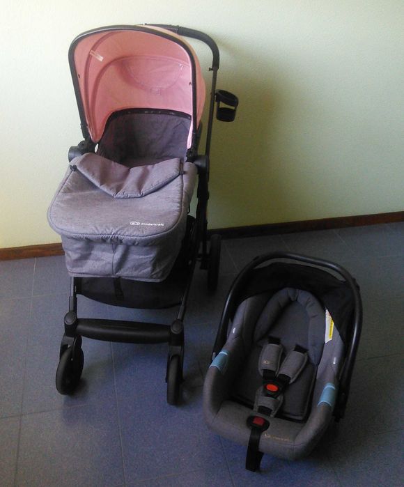 Carro de Bébé Kinderkraft com ovo como novo