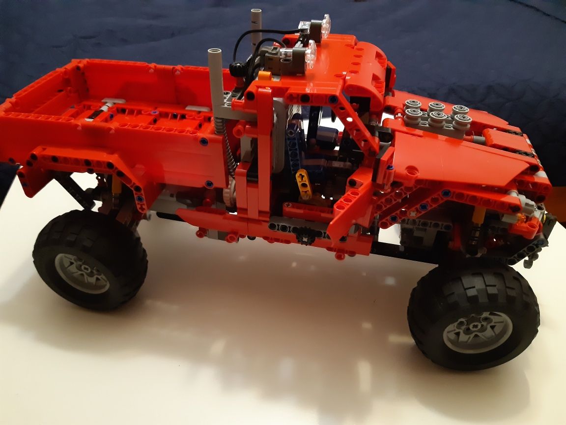 Lego Technic 42029 Ciężarówka z zestawem Power Functions 8293