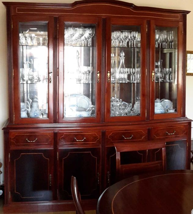 Sala de Jantar Completa - Mogno e Nogueira