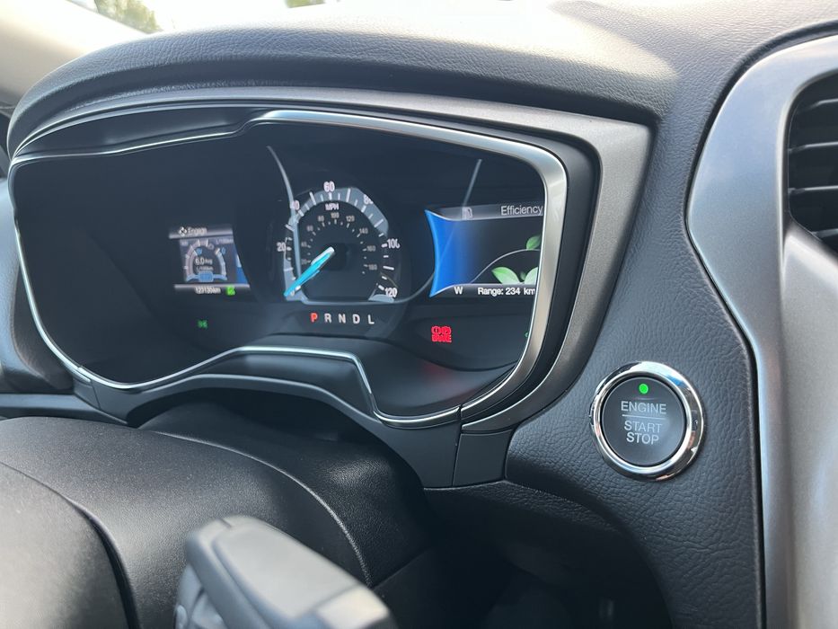 Ford Fusion гібрид