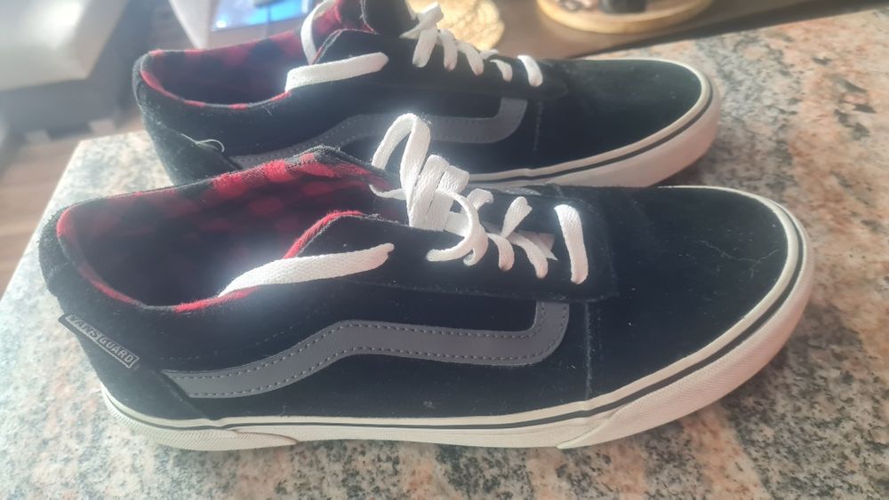 Buty Vans rozm. 42.5