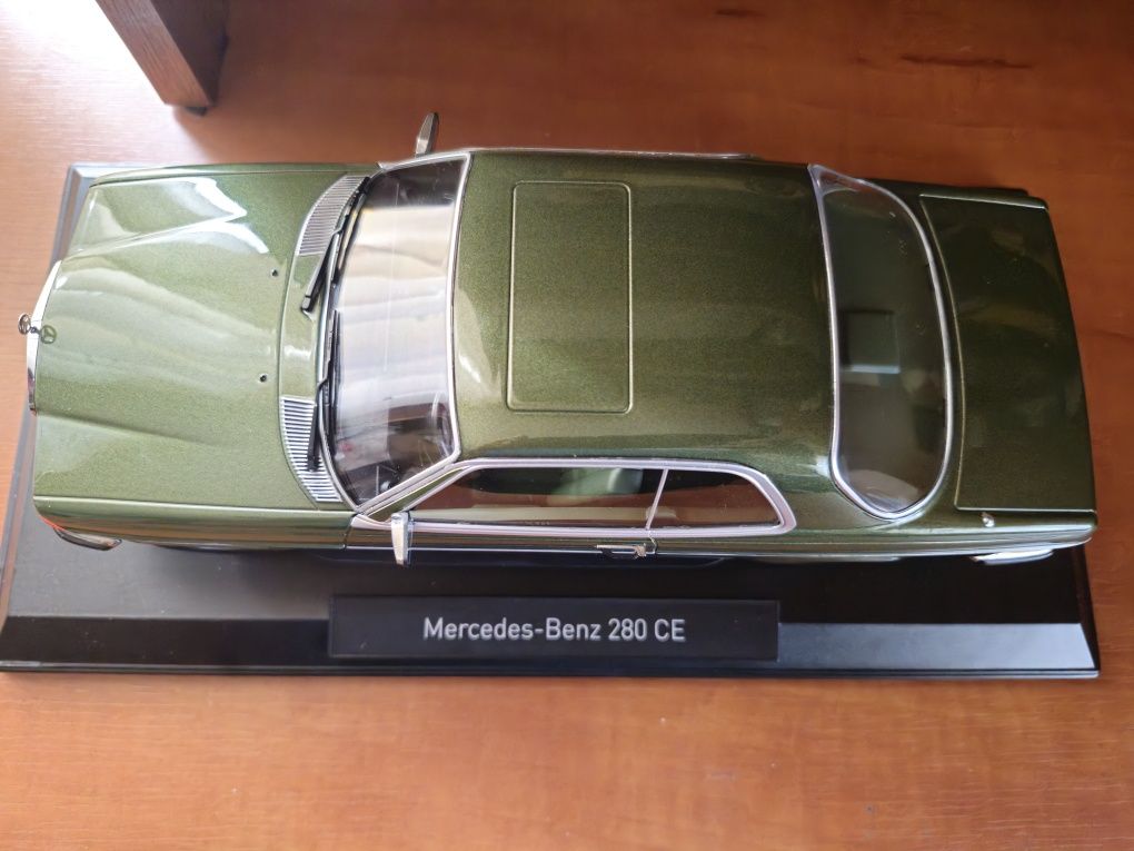 Model Mercedes C123, 1/18, Norev