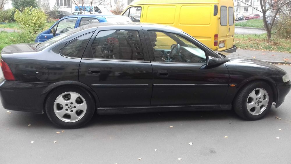 Продам Опель Вектра 2.2 дизель 2000р