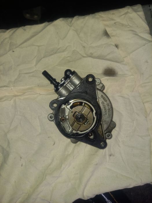 Peugeot citroen vacum pompa 1.2 vti thp hn01