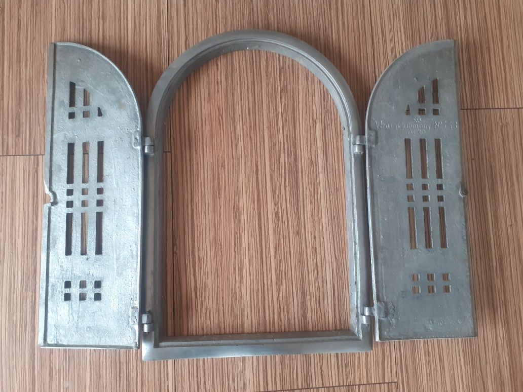 Drzwiczki aluminiowe i  żeliwne do pieca, grilla.