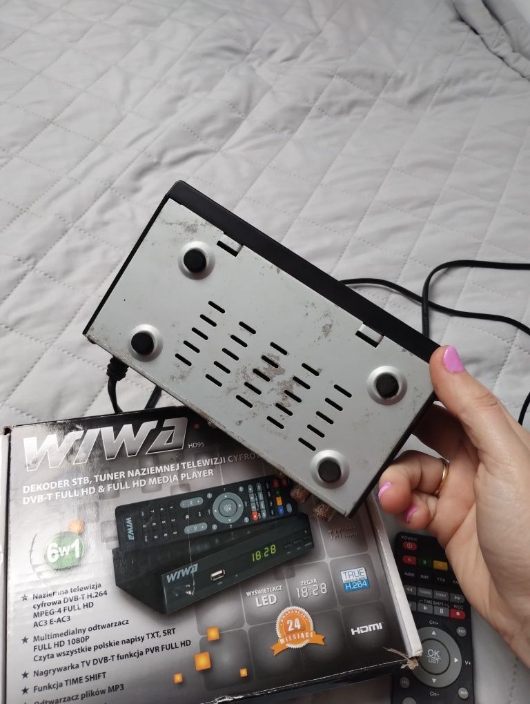 Dekoder toner naziemnej telewizji cyfrowej