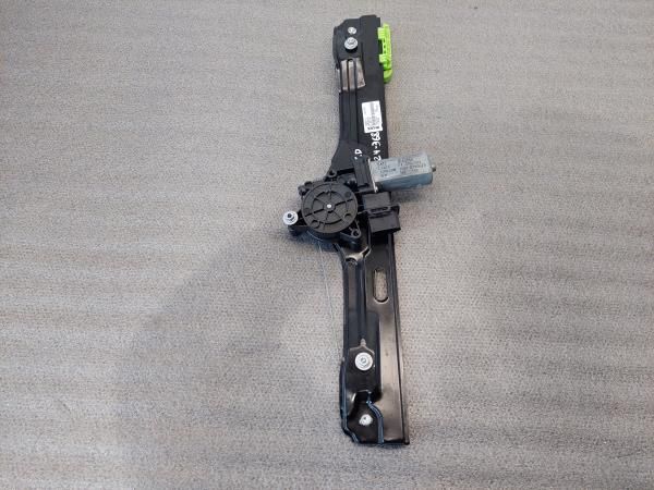 Elevador vidros trás direito VOLKSWAGEN Golf VIII (CD1)