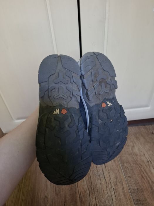 Buty turystyczne, trekkingowe, ba wycieczki Decathlon rozmiar 35