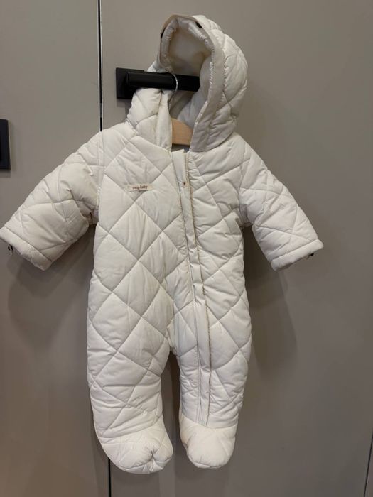 Продам зимовий комбінезон з рукавичками Magbaby. 3/6 міс.
