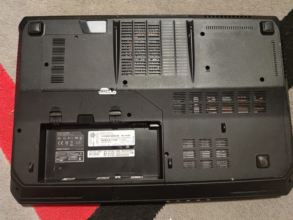 MSI GT70 ms 1762 без зарядки