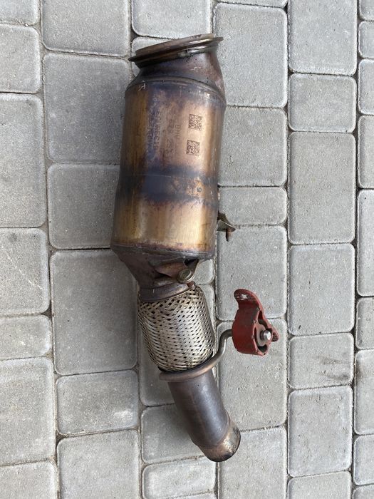 Продам каталізатор сажевий фільтр бмв! Знятий з мотору n20 90 пробігу