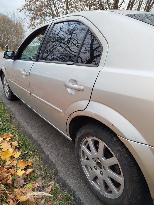 Ford Mondeo 2.0 бензин 2003р.