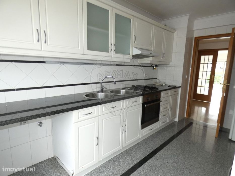 Apartamento T2 para arrendamento