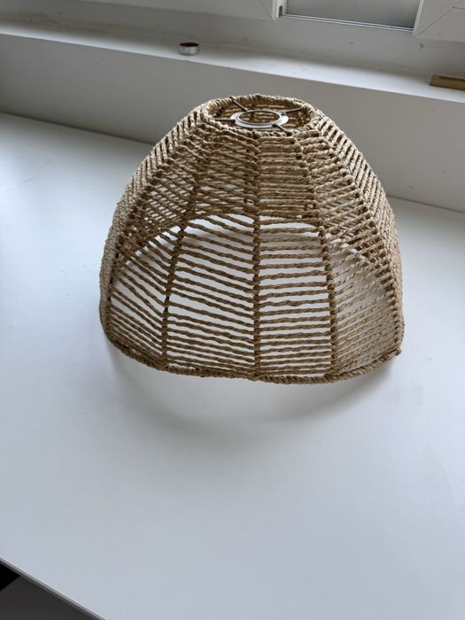 Abajur de rattan Homa