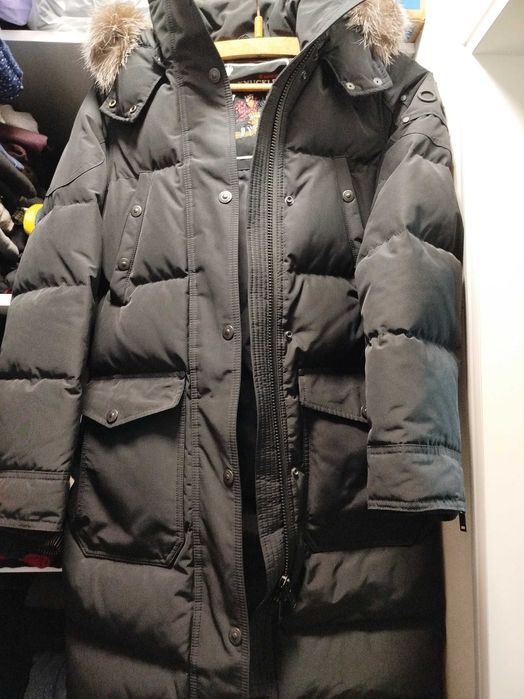 Куртка  капюшоном moose knuckles