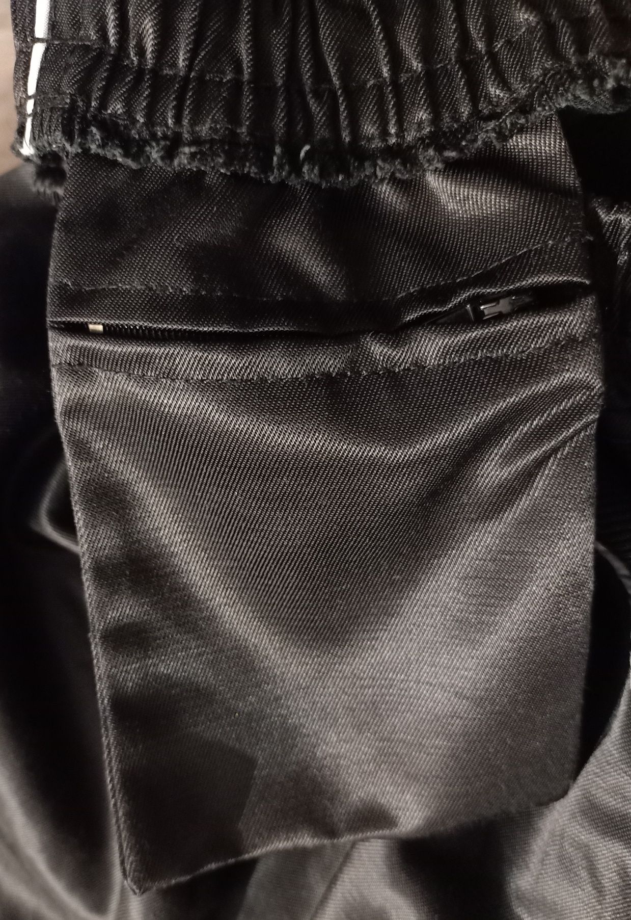 Czarne sportowe spodnie Umbro Romero knickers r. 128