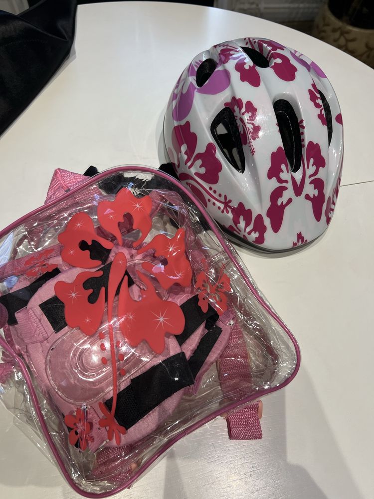 Kask i ochraniacze dla dziewczynki