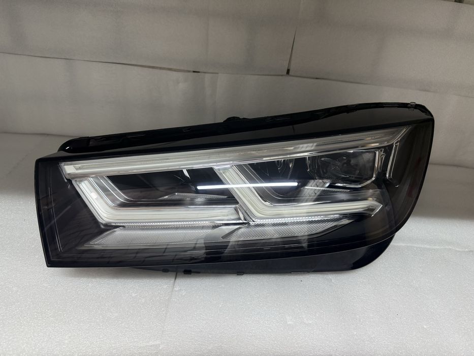 Европейские фары фара стоп стопы  Audi Q5 2017-2021 FULL LED