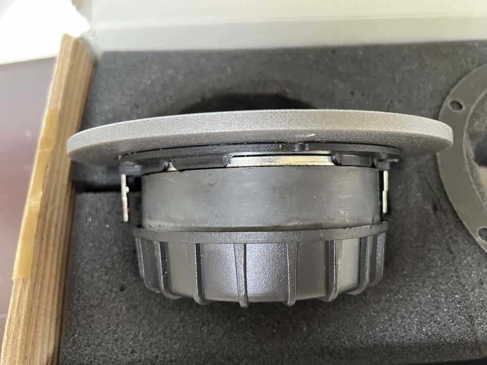 Dynaudio ESOTEC D260 głośnik oryginał jak nowy