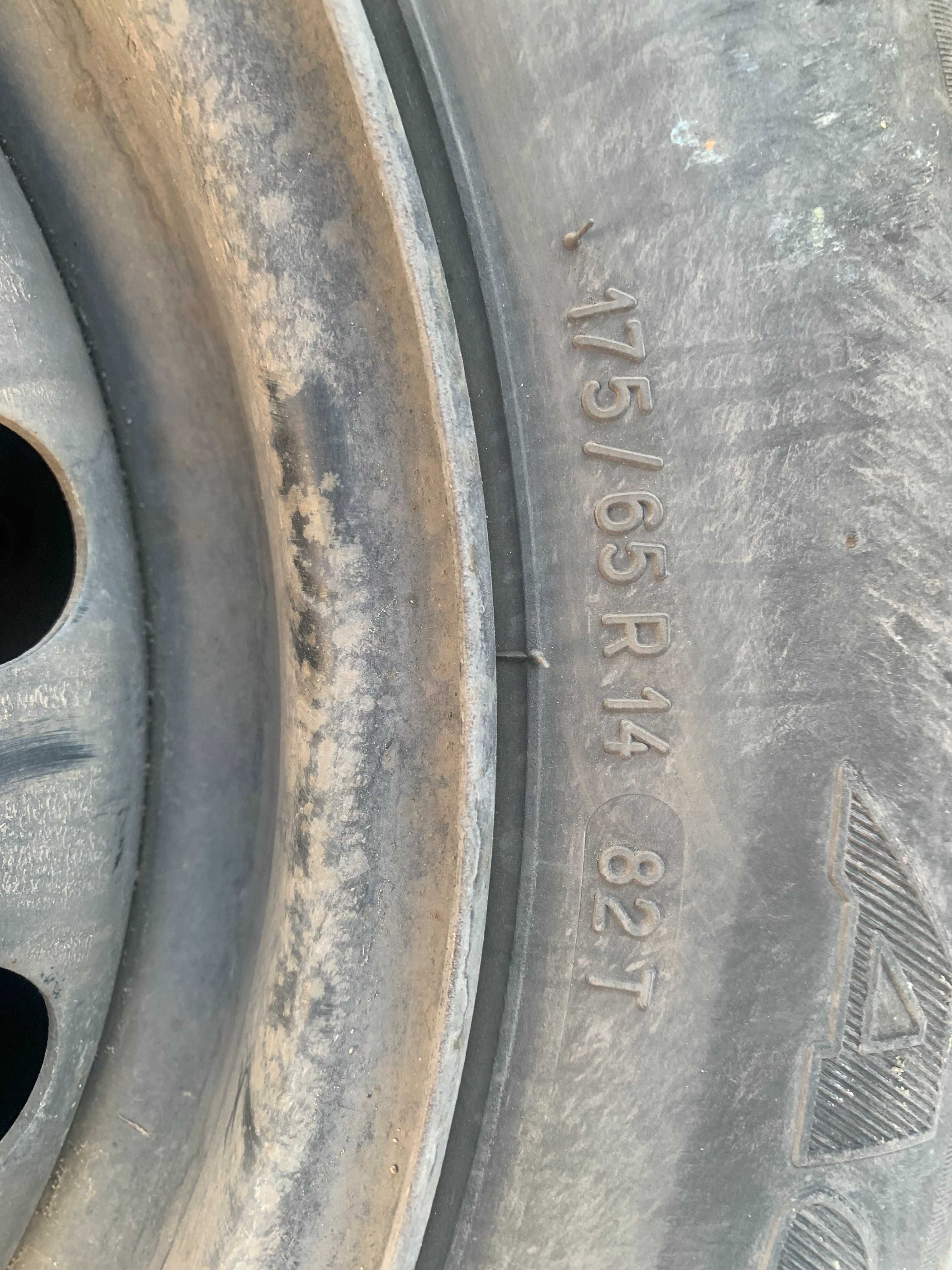 felgi stalowe z oponami letnimi R14