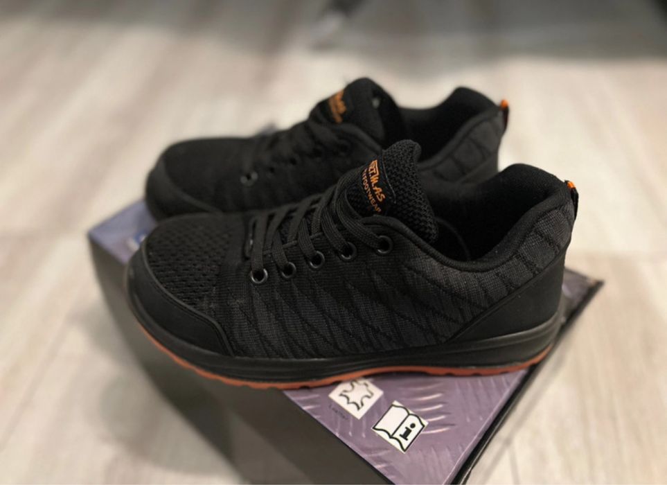 Damskie buty BHP - jak nowe
