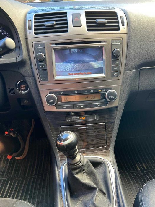 Toyota Avensis SW 2.0D LUXURY + NAVI 2013