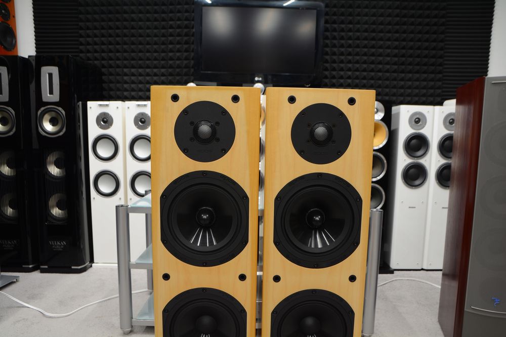 Kolumny Głośnikowe podłogowe stereo EPOS M22i w świetnym stanie!