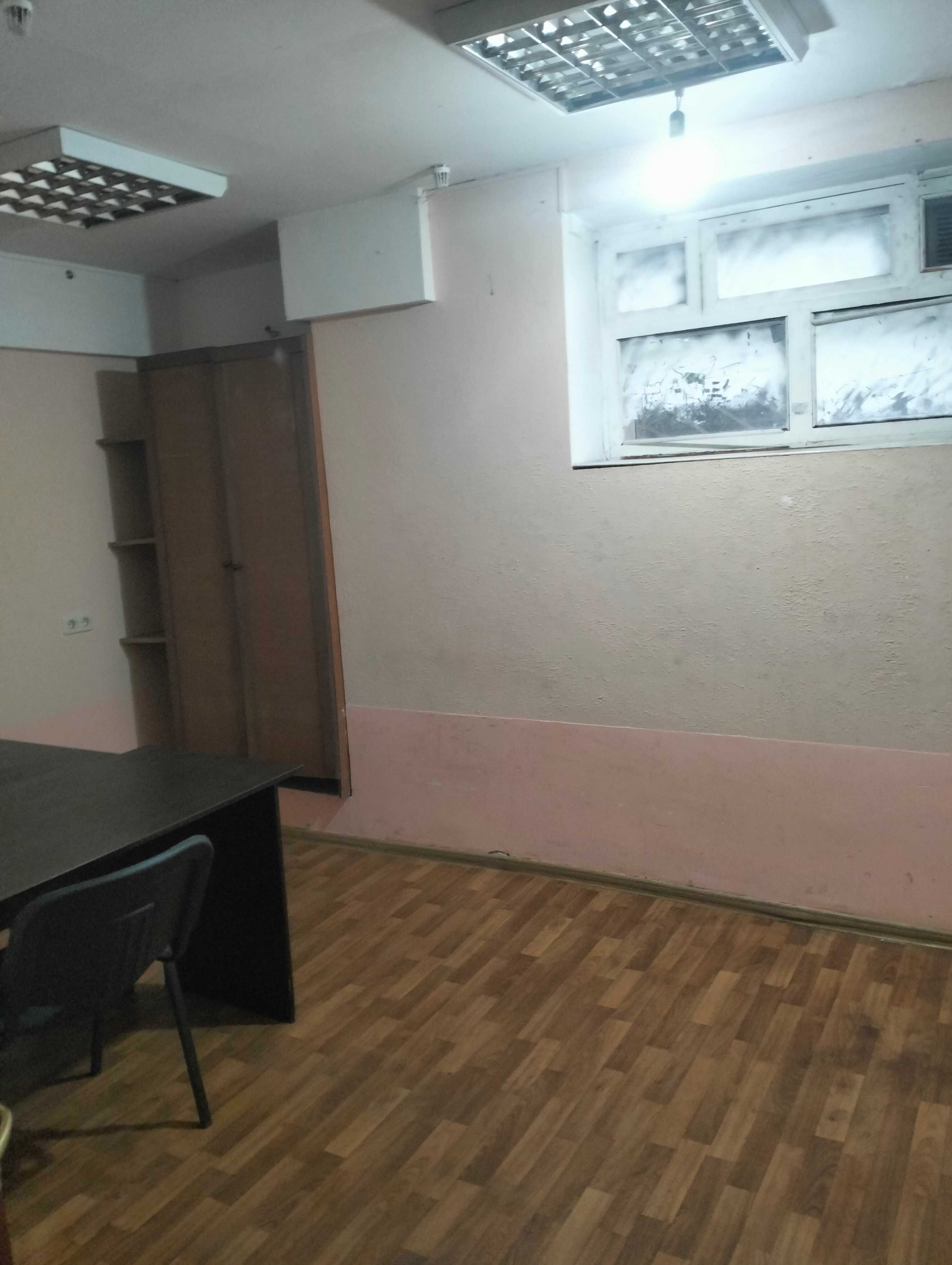 Оренда  нежитлового приміщення  52 кв.м. Перший поверх. Доступ - 24/7.