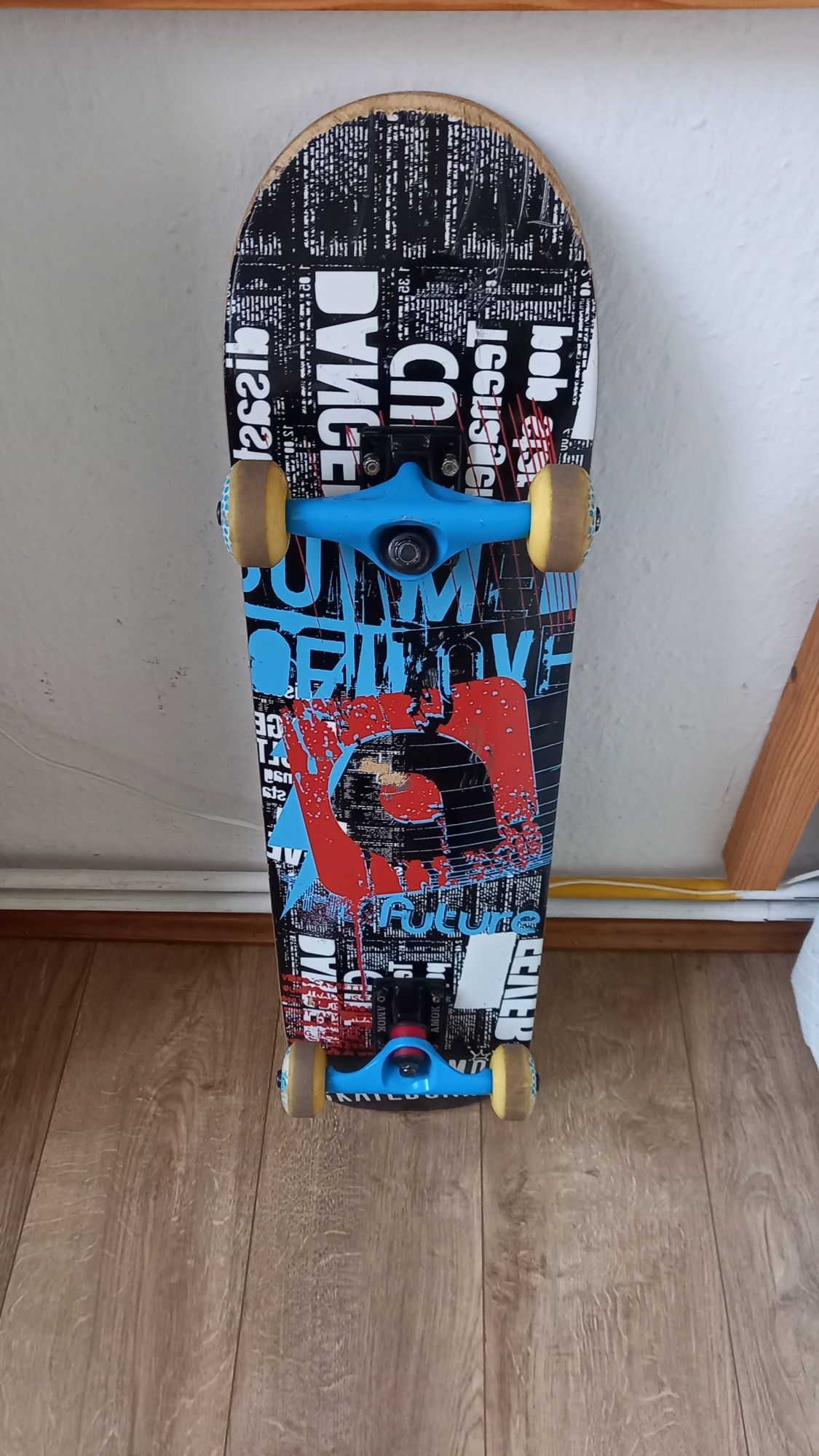 Deskorolka Amok 8"