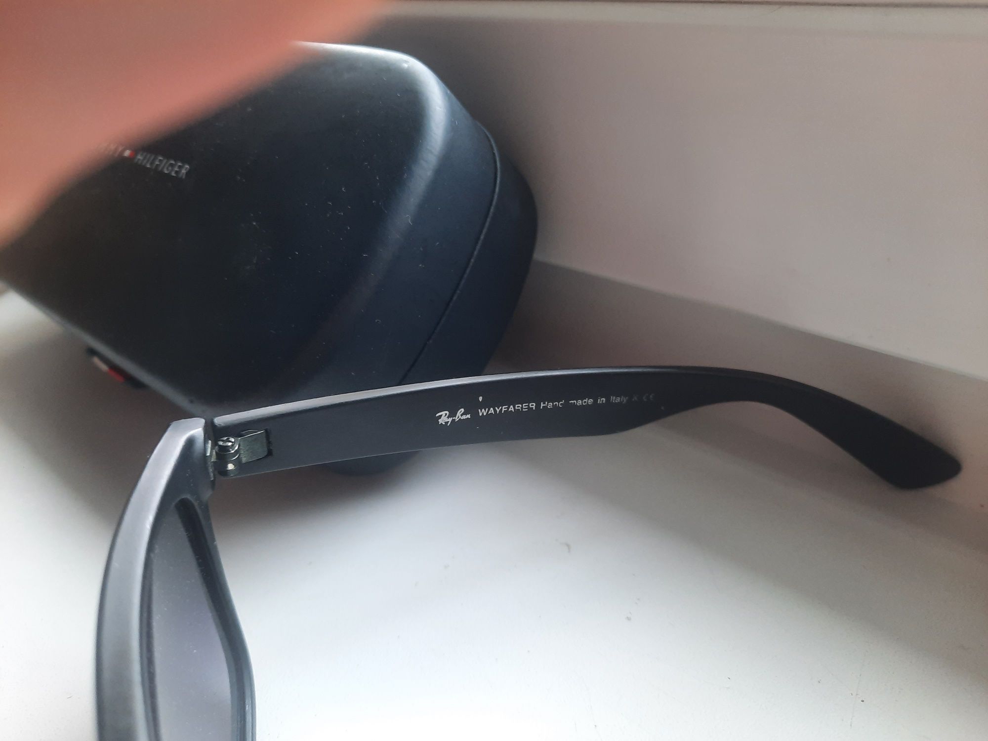 Ray ban WAYFARER rb2140+etui Tommy hilfiger