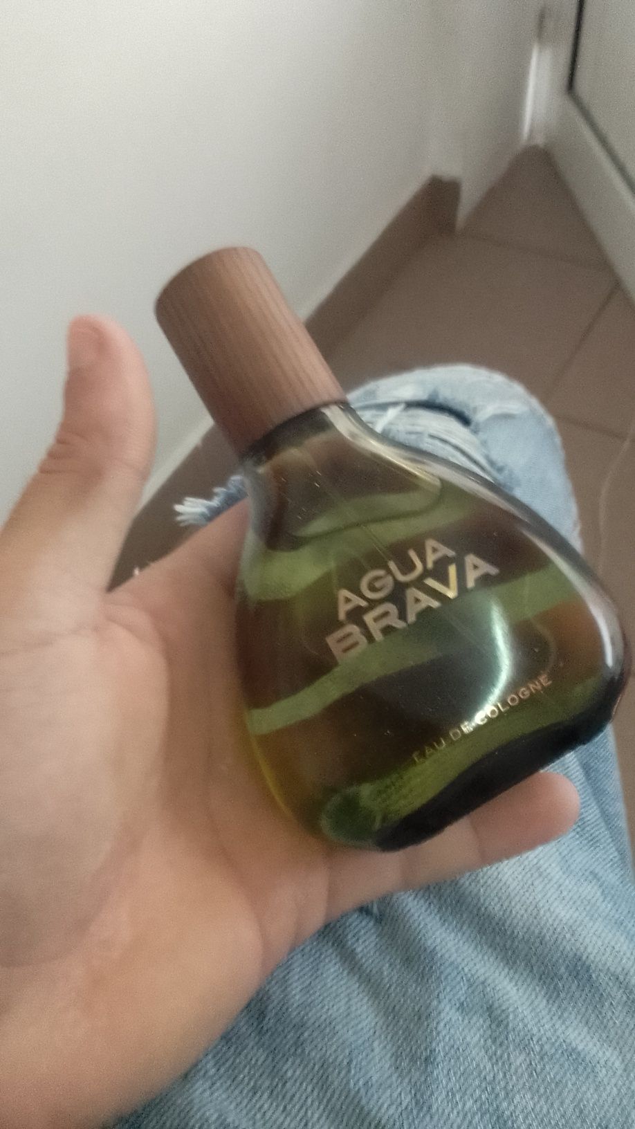 Vendo perfumes de homem e de mulher