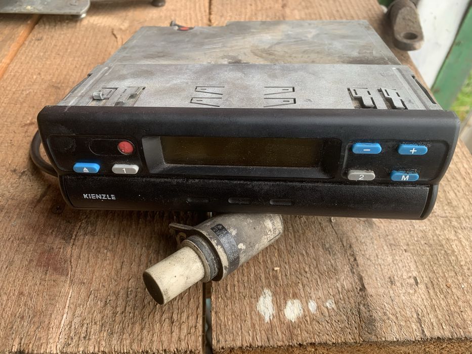 Тахограф на шайбах 12 вольт