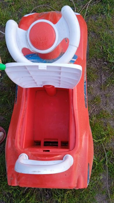 Продам дитячу машину б.у