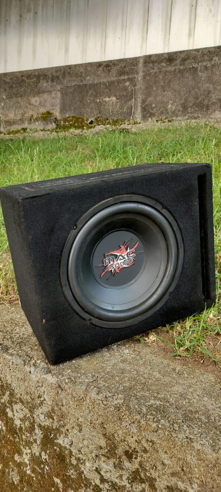 Subwoofer MAC para carro