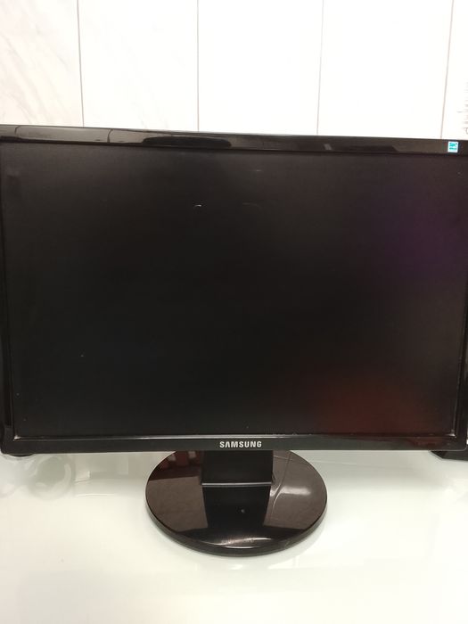 Conjunto PC – Monitor + Teclados + Colunas + Headset – Tudo a f