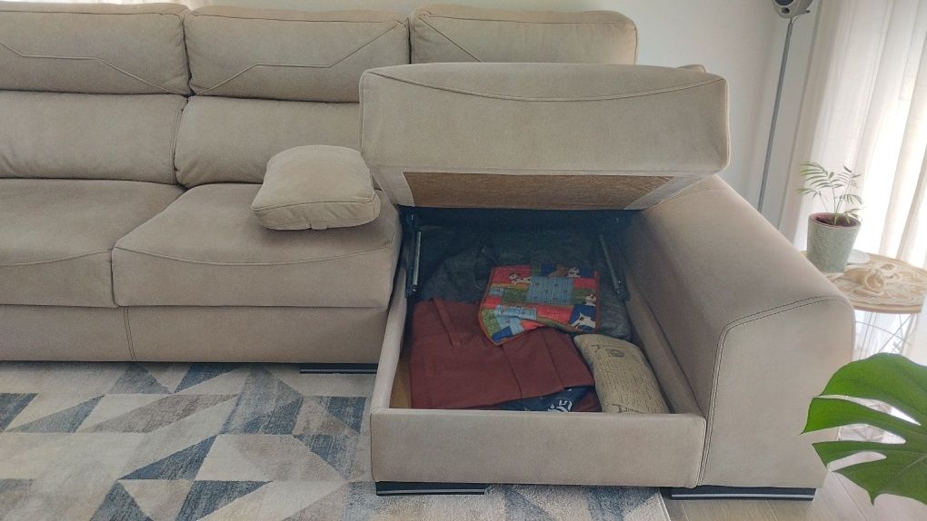 Sofá chaise long em microfibra