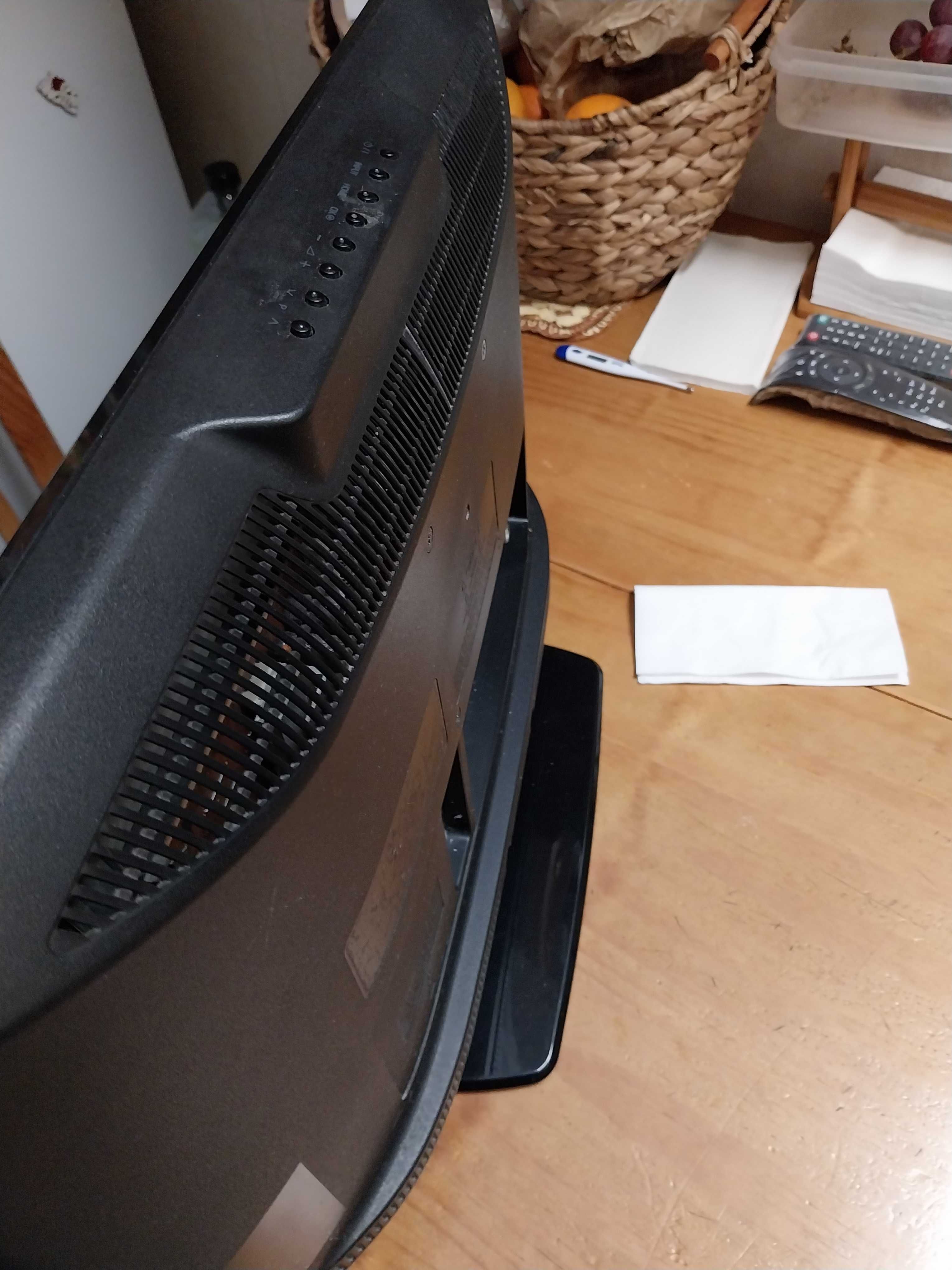 Televisão LG LCD 55cm 22pol