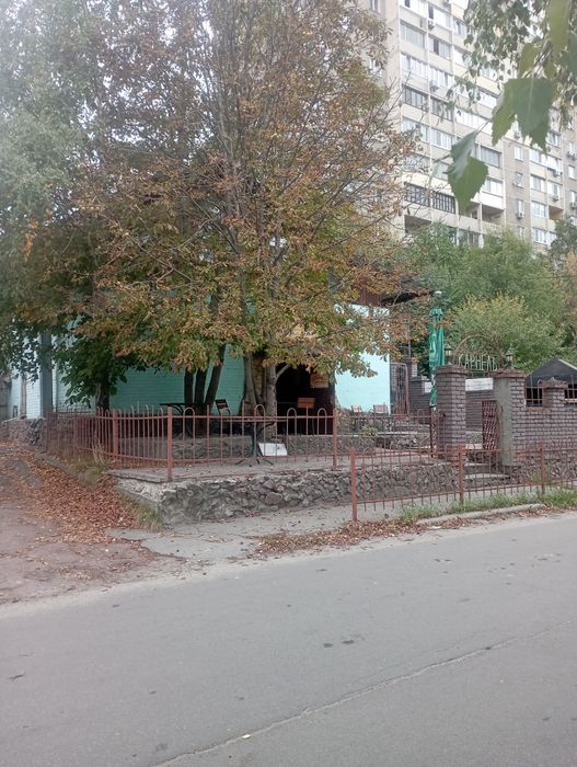 Продаю приміщення