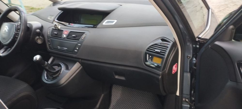 Прода отличное симейное авто