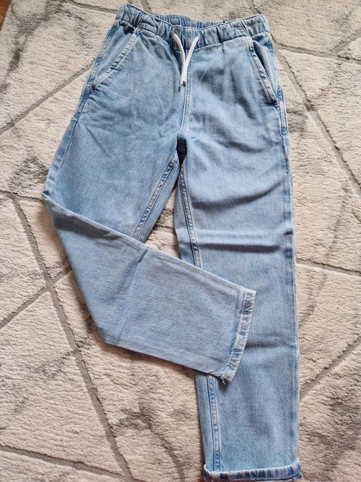 Jeansowe spodnie JOGGERSY dla chłopca w  roz 128/134 firmy H&M