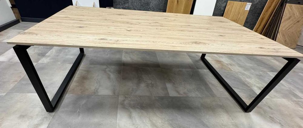 STÓŁ KONFERENCYJNY na Stelażu Metalowym z 2 Kanałami Kablowymi - 2 szt