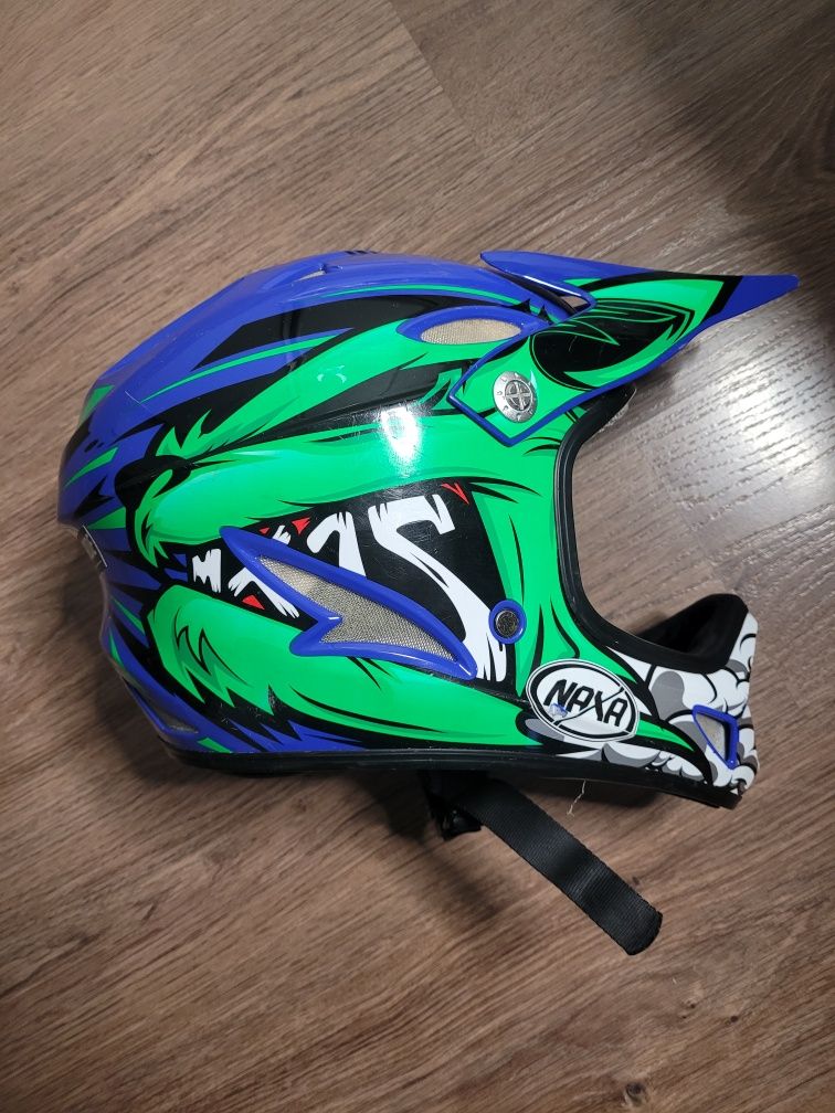 Kask typu fullface, ochraniacz