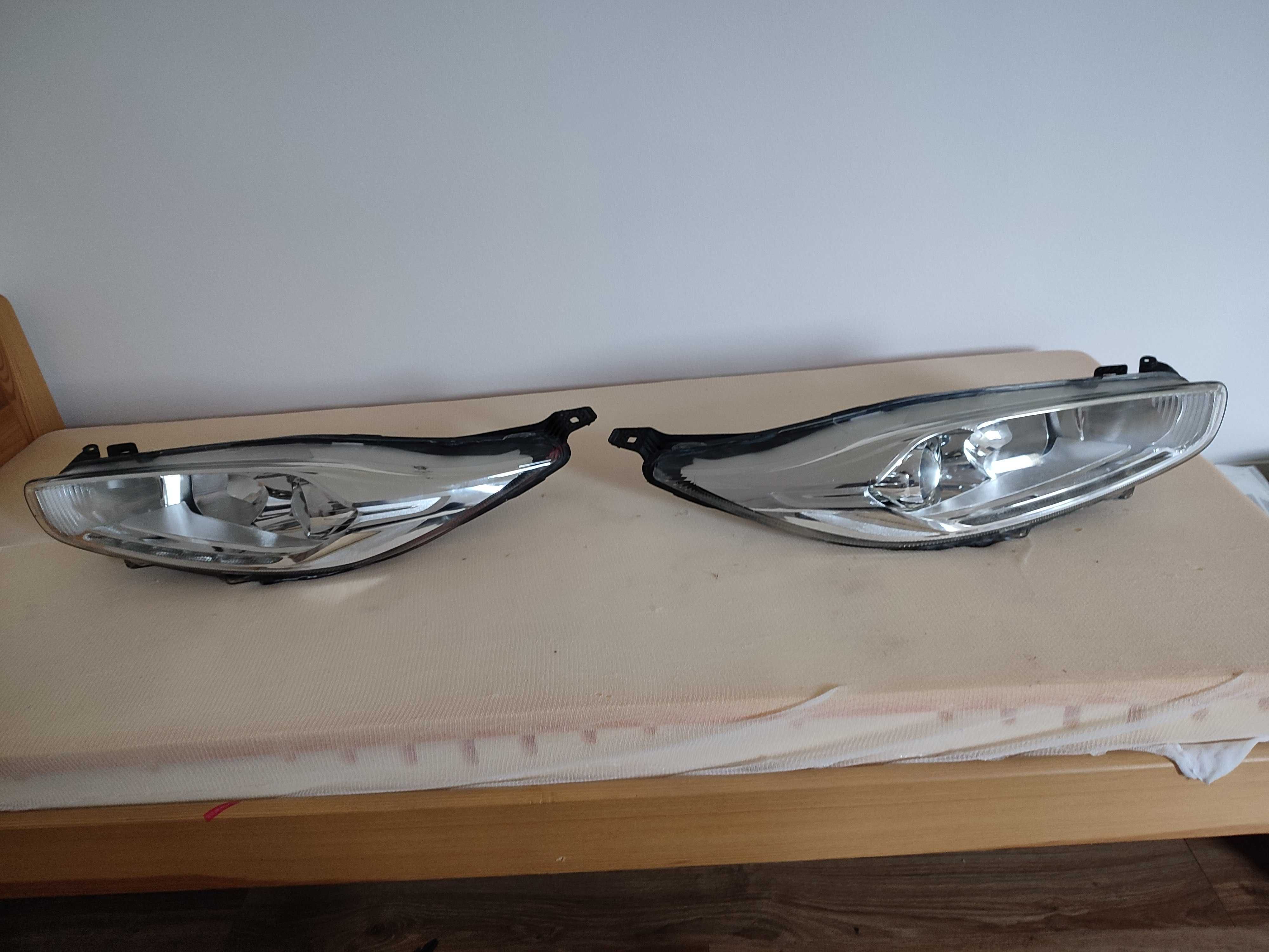 ford fiesta mk7 lift lewa soczewka lampa przednia