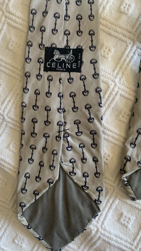 Gravata Celine 100% seda